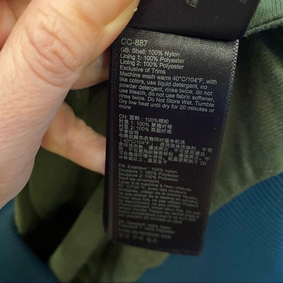 MARMOT Tri-Color 1/2 Zipped Long Sleeve Top Size Medium - Picture 12 of 12